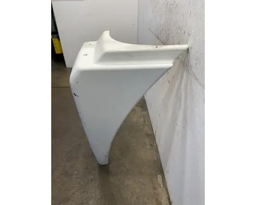 FREIGHTLINER Columbia Fender Extension