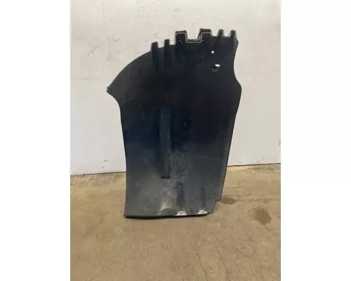 FREIGHTLINER Columbia Fender Extension