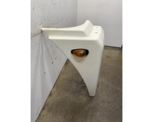 FREIGHTLINER Columbia Fender Extension