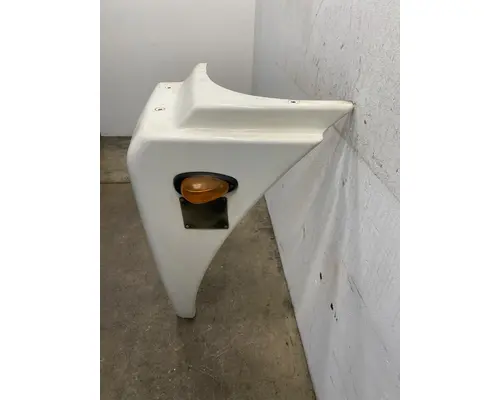 FREIGHTLINER Columbia Fender Extension