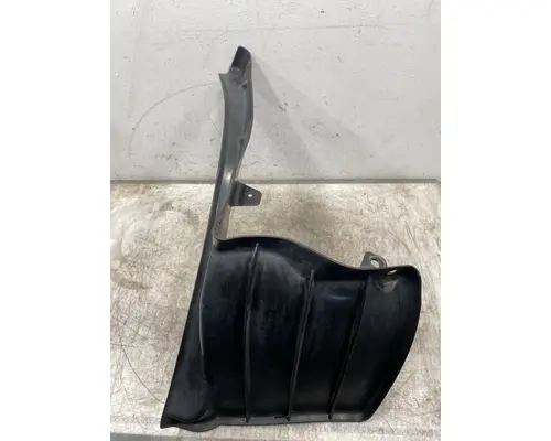 FREIGHTLINER Columbia Fender Extension