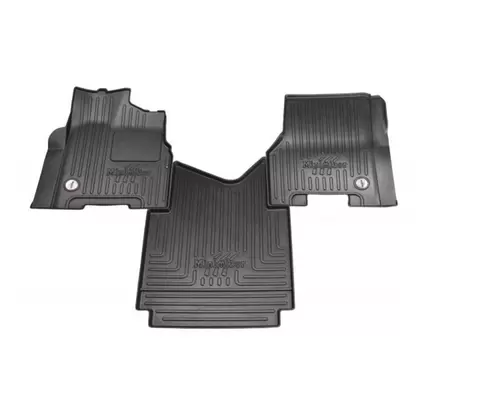 FREIGHTLINER Columbia Floor Pan