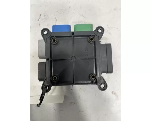 FREIGHTLINER Columbia Fuse Box