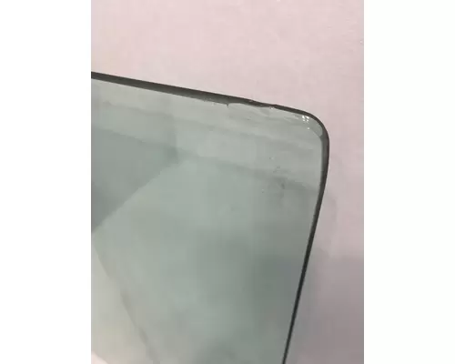 FREIGHTLINER Columbia Glass