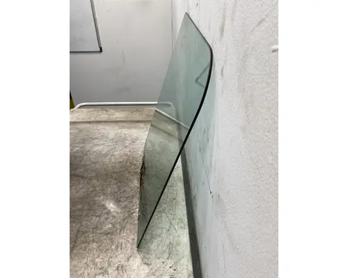 FREIGHTLINER Columbia Glass
