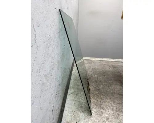 FREIGHTLINER Columbia Glass