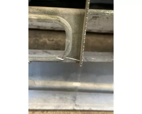 FREIGHTLINER Columbia Grille