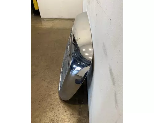 FREIGHTLINER Columbia Grille