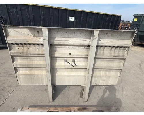 FREIGHTLINER Columbia Headache Rack