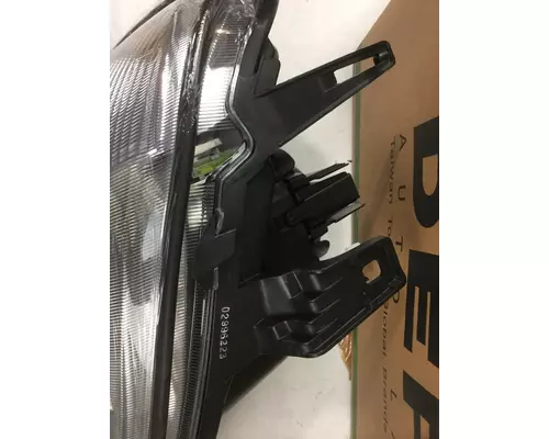 FREIGHTLINER Columbia Headlamp Assembly