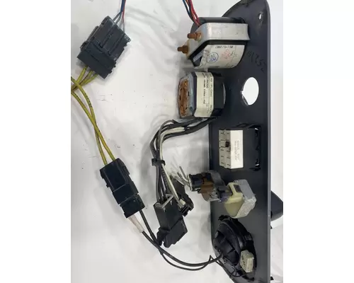 FREIGHTLINER Columbia Heater or Air Conditioner Parts, Misc.