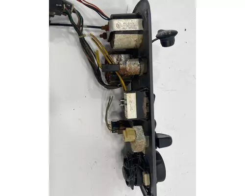 FREIGHTLINER Columbia Heater or Air Conditioner Parts, Misc.