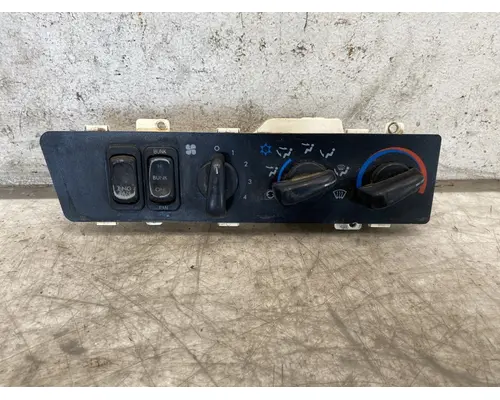 FREIGHTLINER Columbia Heater or Air Conditioner Parts, Misc.