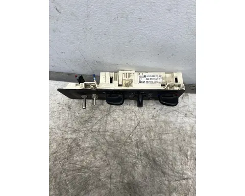 FREIGHTLINER Columbia Heater or Air Conditioner Parts, Misc.