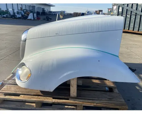 FREIGHTLINER Columbia Hood