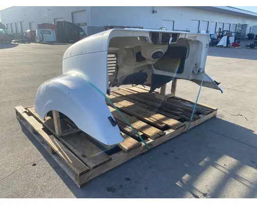 FREIGHTLINER Columbia Hood