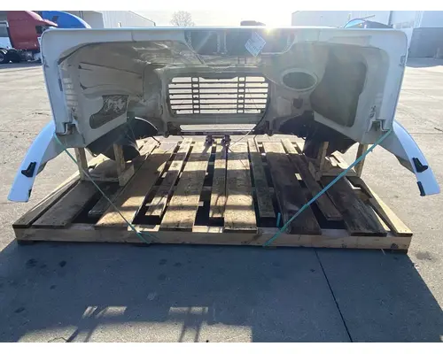 FREIGHTLINER Columbia Hood