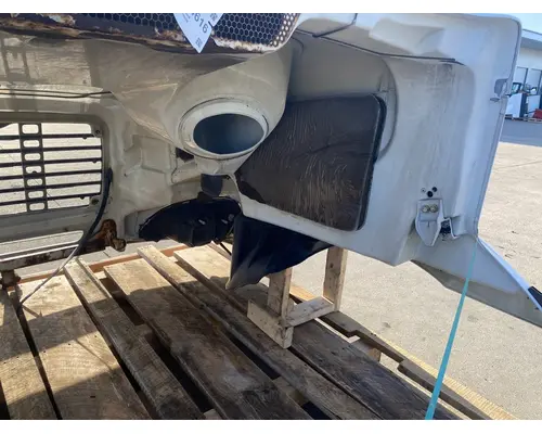 FREIGHTLINER Columbia Hood