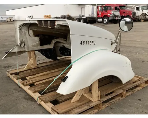 FREIGHTLINER Columbia Hood