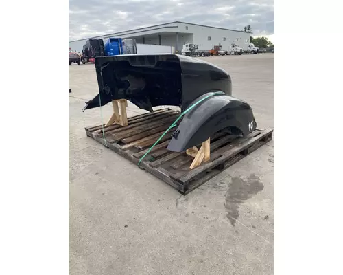 FREIGHTLINER Columbia Hood