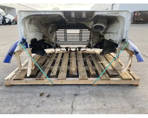 FREIGHTLINER Columbia Hood