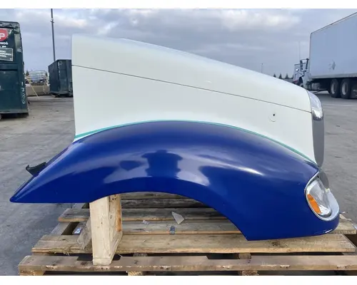 FREIGHTLINER Columbia Hood