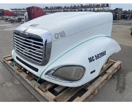 FREIGHTLINER Columbia Hood