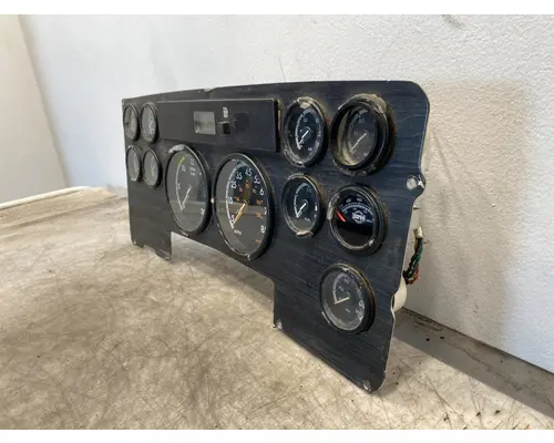 FREIGHTLINER Columbia Instrument Cluster