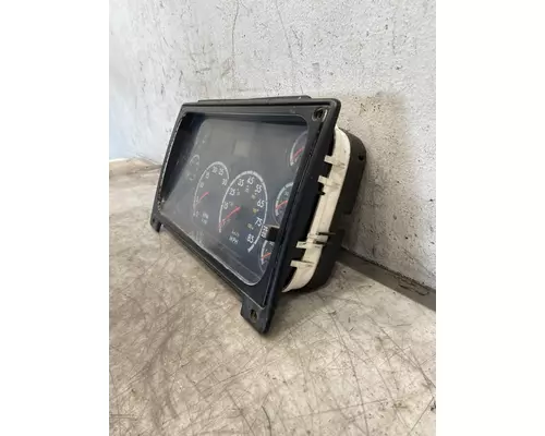 FREIGHTLINER Columbia Instrument Cluster