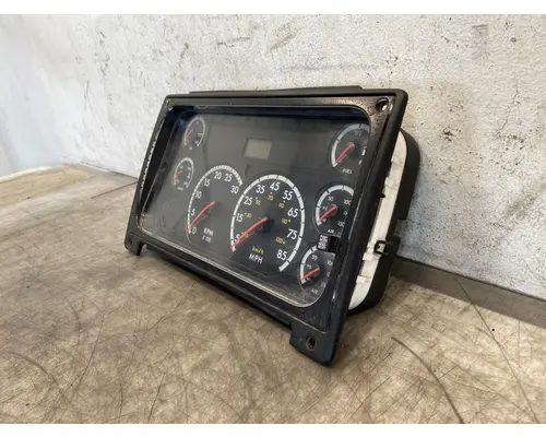 FREIGHTLINER Columbia Instrument Cluster