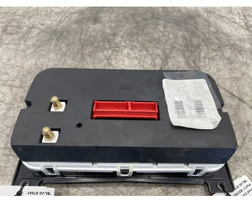 FREIGHTLINER Columbia Instrument Cluster