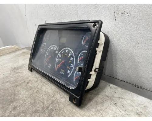 FREIGHTLINER Columbia Instrument Cluster