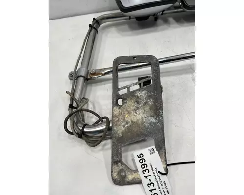 FREIGHTLINER Columbia Mirror (Side View)
