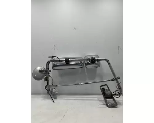 FREIGHTLINER Columbia Mirror (Side View)