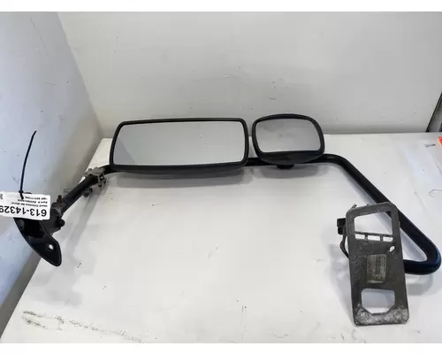 FREIGHTLINER Columbia Mirror (Side View)
