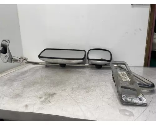 FREIGHTLINER Columbia Mirror (Side View)