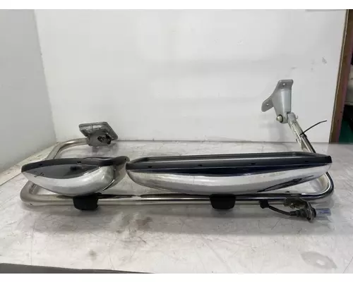 FREIGHTLINER Columbia Mirror (Side View)