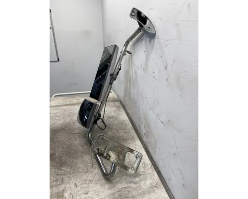 FREIGHTLINER Columbia Mirror (Side View)