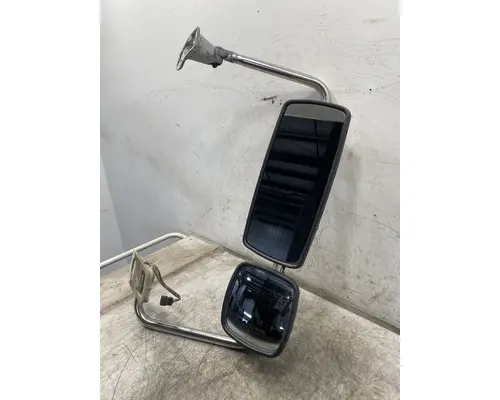 FREIGHTLINER Columbia Mirror (Side View)