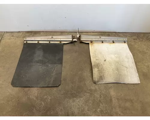 FREIGHTLINER Columbia Miscellaneous Parts