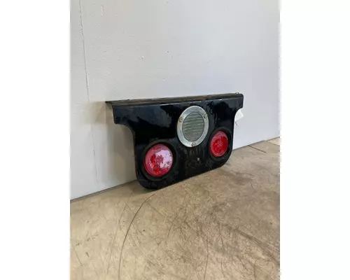 FREIGHTLINER Columbia Rear Light Panel