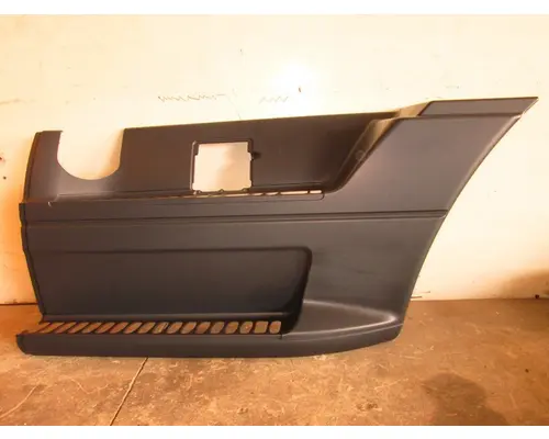 FREIGHTLINER Columbia Side Fairing