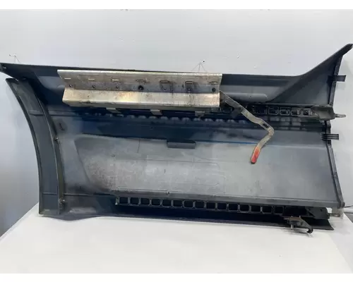 FREIGHTLINER Columbia Side Fairing