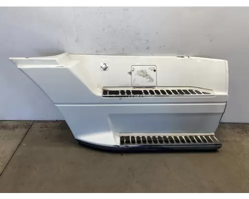 FREIGHTLINER Columbia Side Fairing