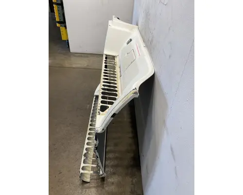 FREIGHTLINER Columbia Side Fairing