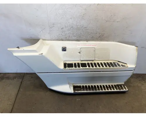 FREIGHTLINER Columbia Side Fairing