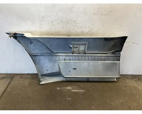 FREIGHTLINER Columbia Side Fairing