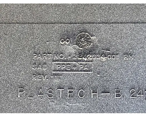 FREIGHTLINER Columbia Side Fairing