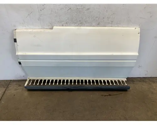 FREIGHTLINER Columbia Side Fairing