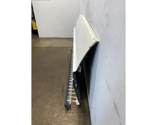 FREIGHTLINER Columbia Side Fairing